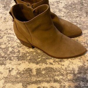 Coke Haan Women's Tan Suede Ankle Boots size 10B